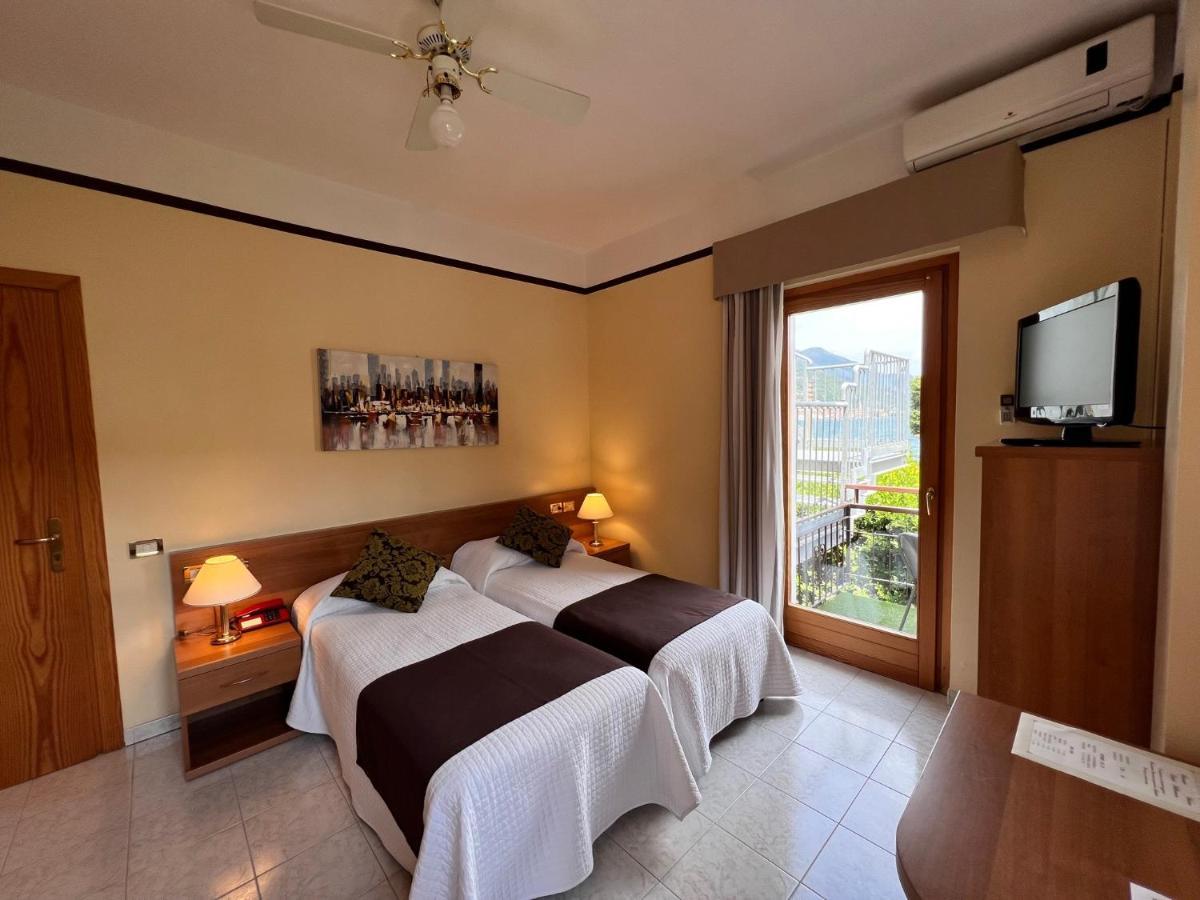 Hotel Conca d'Oro Salò Esterno foto
