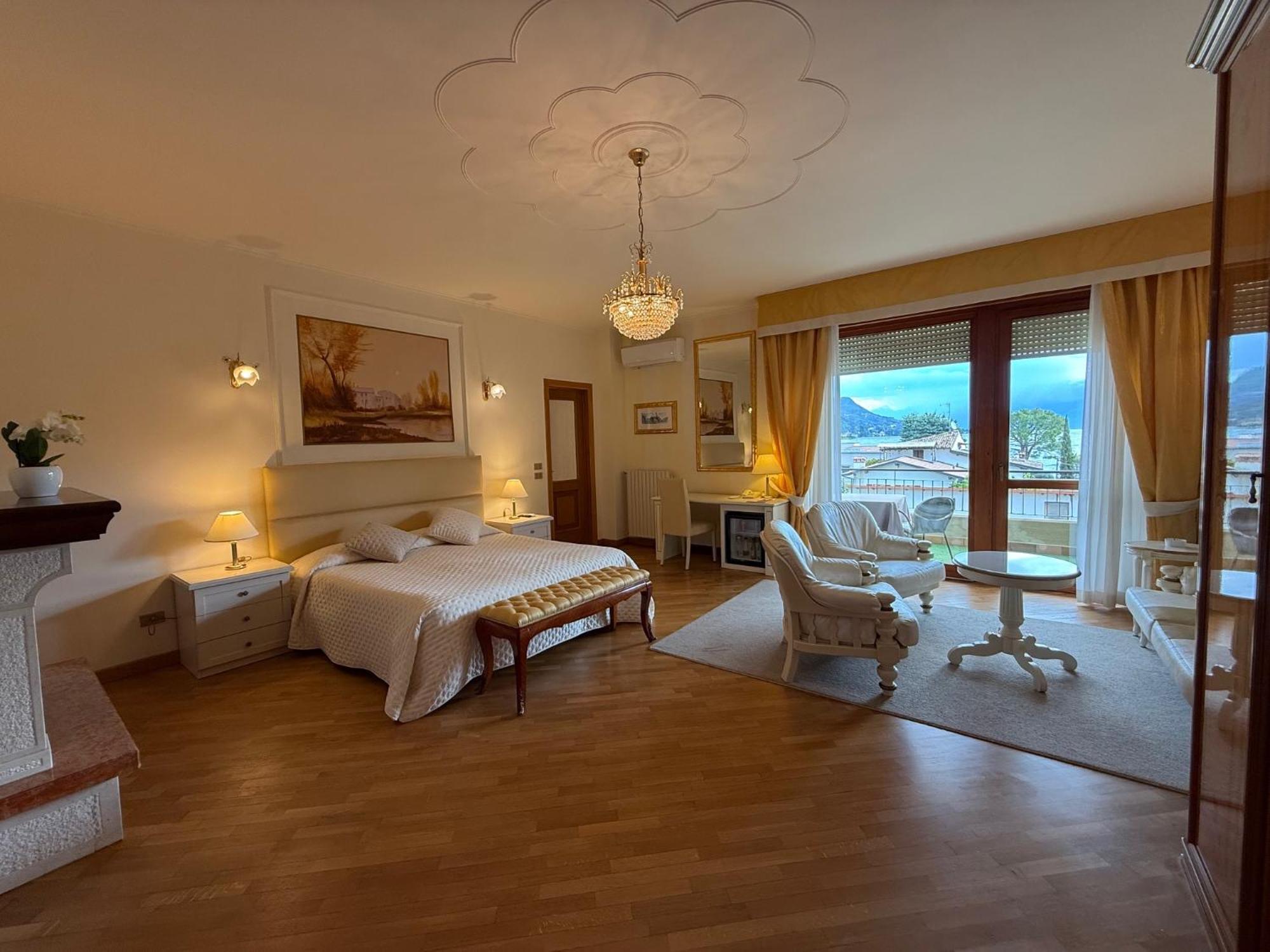 Hotel Conca d'Oro Salò Esterno foto